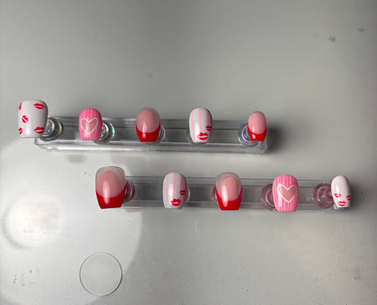 Valentine Hearts & Kisses Nail Set